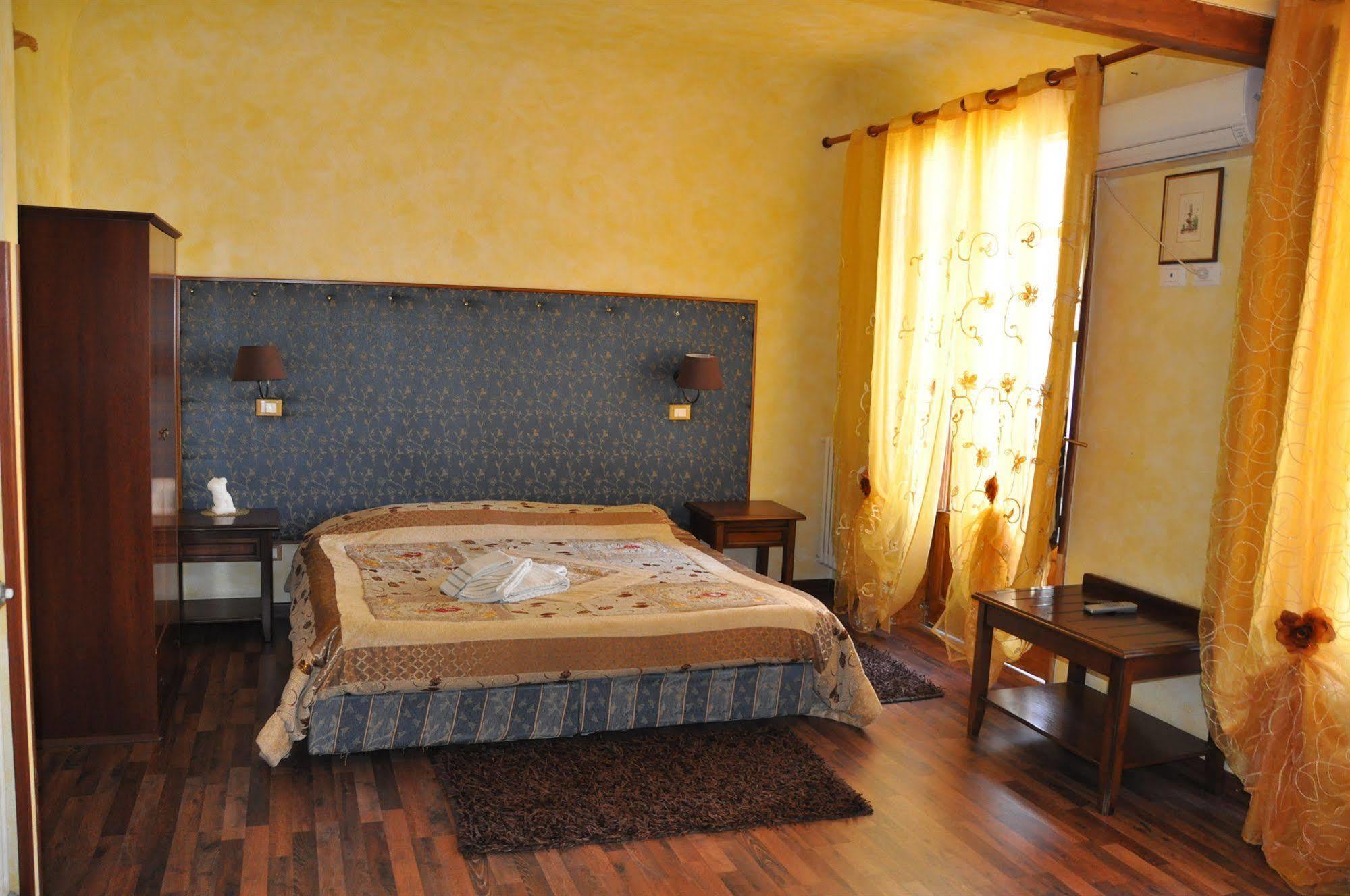 Centro Sicilia Rooms-suites & Terrace Enna